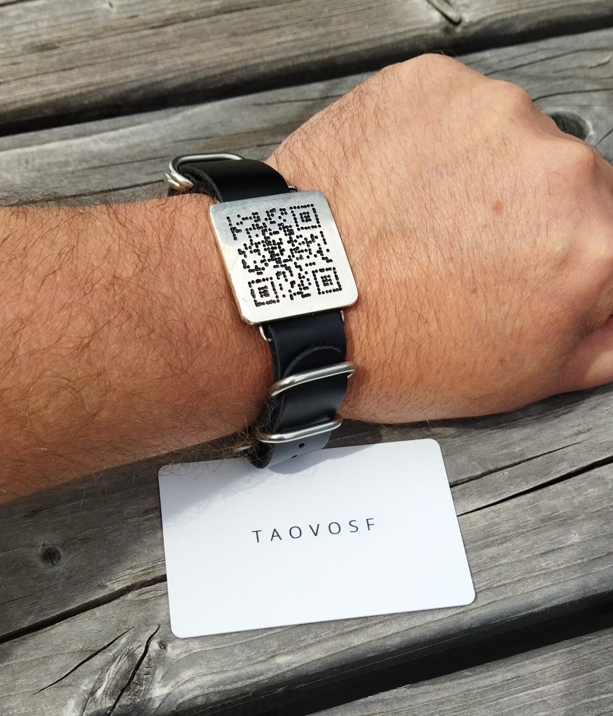 TAOVOSF hardware identity bracelet and PVC identity starter card